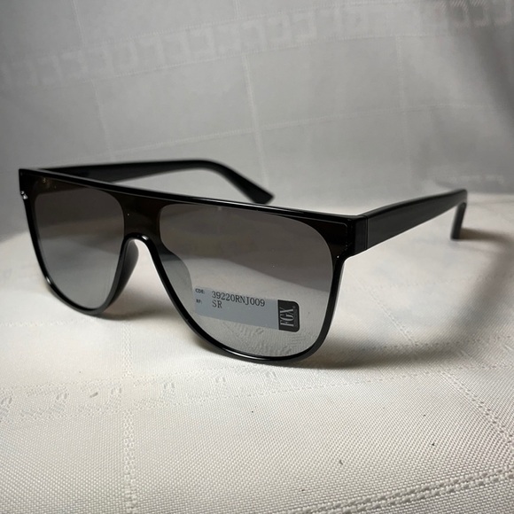 *5 for $25* NWOT FGX International Black Fashion Sunglasses Retro Squared - Picture 1 of 4